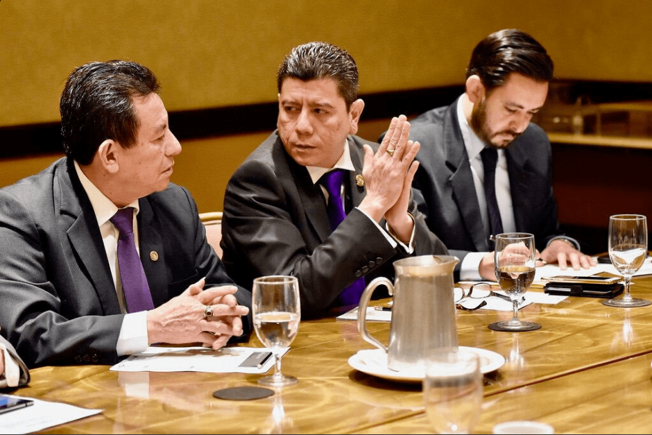 La policía además dejó de mencionar que el hijo del diputado Juan Ramón Lau se abalanzó sobre los agentes. (Foto: archivo/Soy502)