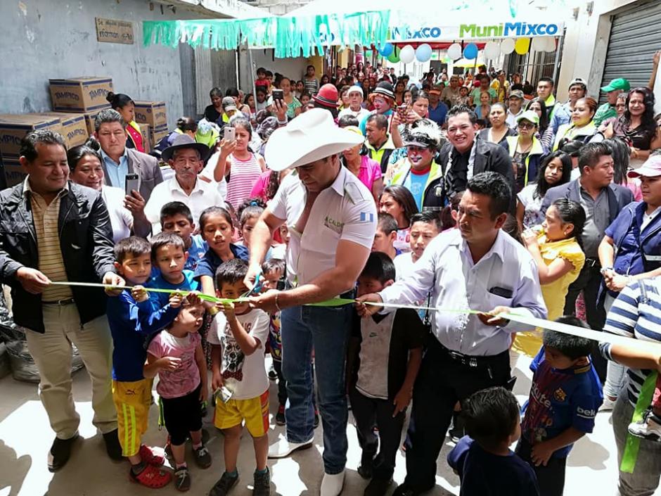 La ley prohibe que los políticos entreguen regalos a los ciudadanos. (Foto: Soy502)