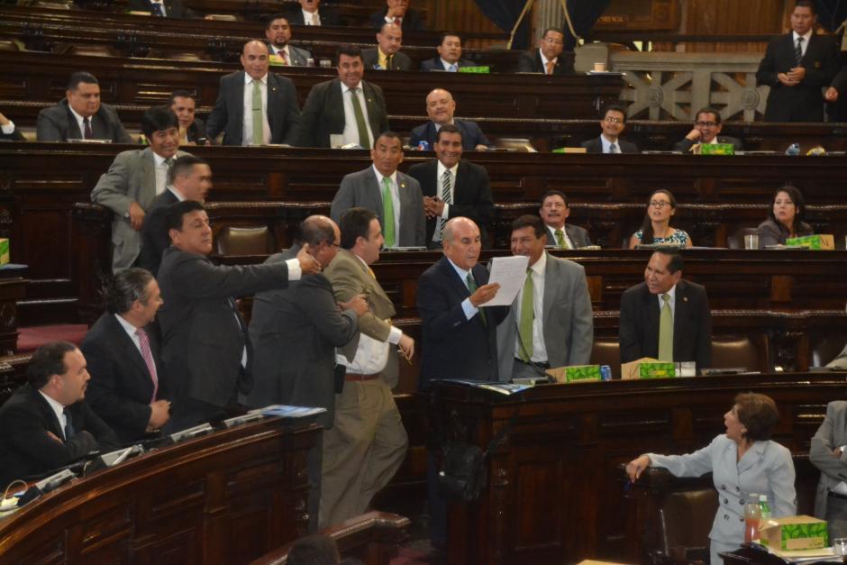 Los diputados de la UNE no llegar&aacute;n al Congreso, se les instruy&oacute; por parte de un mensaje. (Foto: Archivo/Soy502)