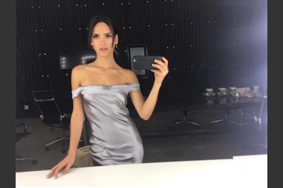 Adria Arjona mostró una foto de San Valentín junto a su prometido. (Foto: Instagram)&nbsp;