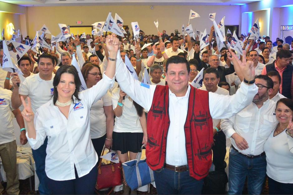 El binomio de FCN envió su formulario de inscripción con un representante de FCN. (Foto: Archivo/Soy502)