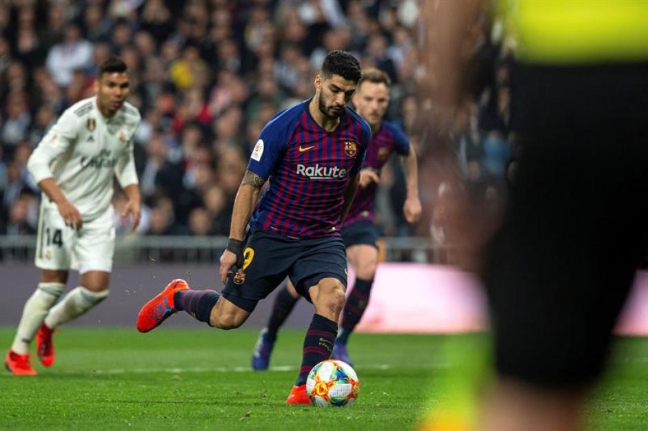 El uruguayo marcó el tercer gol con mucha tranquilidad. (Foto: EFE)&nbsp;