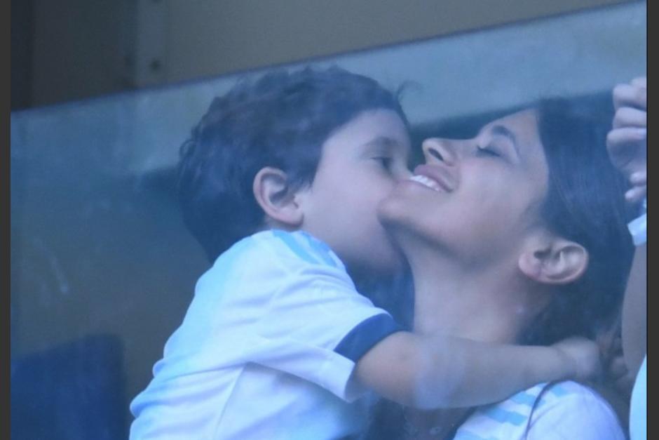 Mateo Messi se robó el show en el Brasil - Argentina. (Foto: Captura de video)