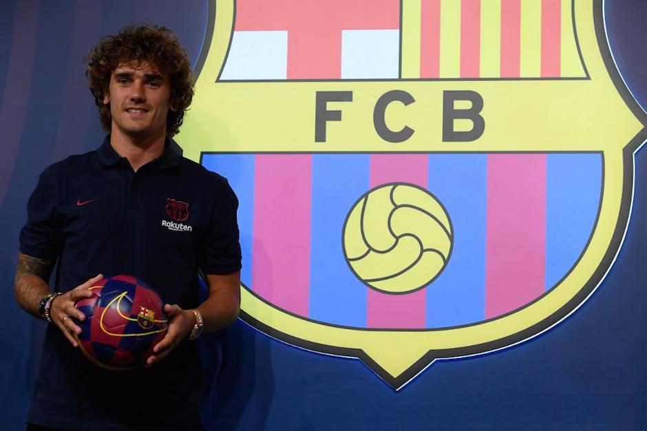 Antoine Griezmann y las primeras fotograf&iacute;as en su presentaci&oacute;n con el Barcelona. (Foto: AFP)