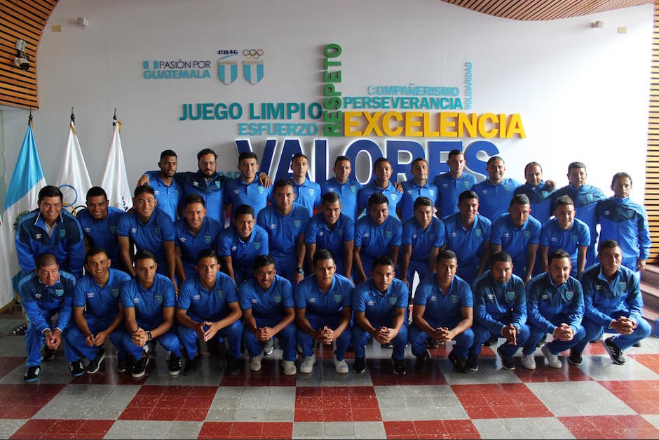 La selección preolímpica de Guatemala fue juramentada previo a la serie ante Costa Rica. (Foto: Ronal Motta/CDG)