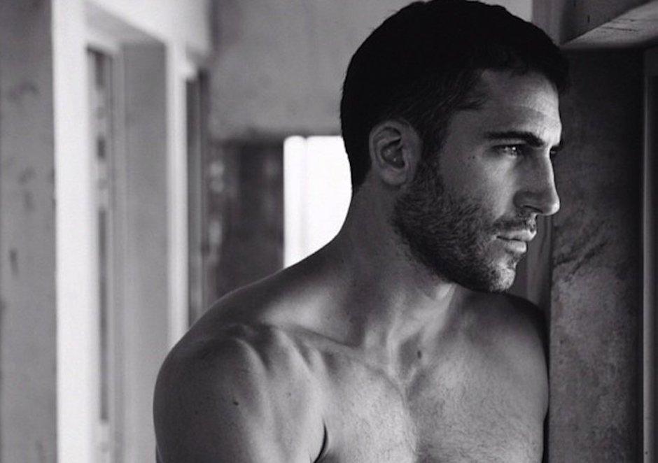 A sus 37 a&ntilde;os, el actor espa&ntilde;ol demuestra sus m&uacute;sculos. (Foto: Instagram)&nbsp;