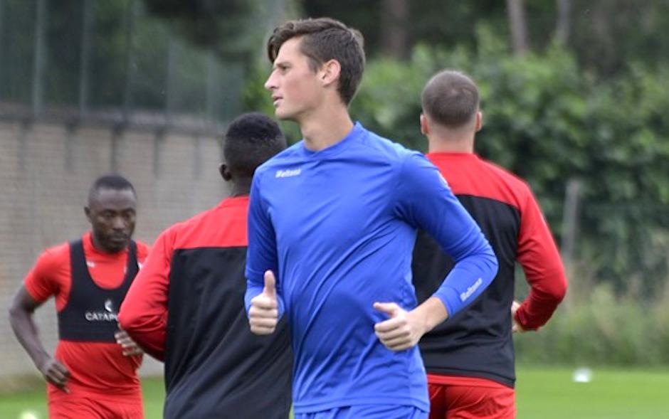 Nicholas Hagen durante un entrenamiento de pretemporada en Europa. (Foto: Kortrijk)