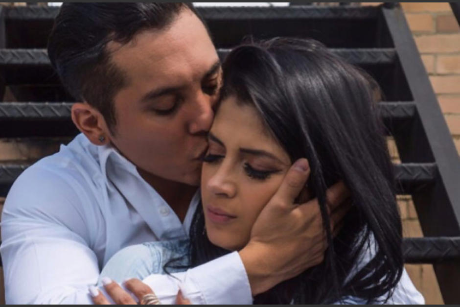 Edwin Luna y Kimberly Flores. (Foto:Instagram)