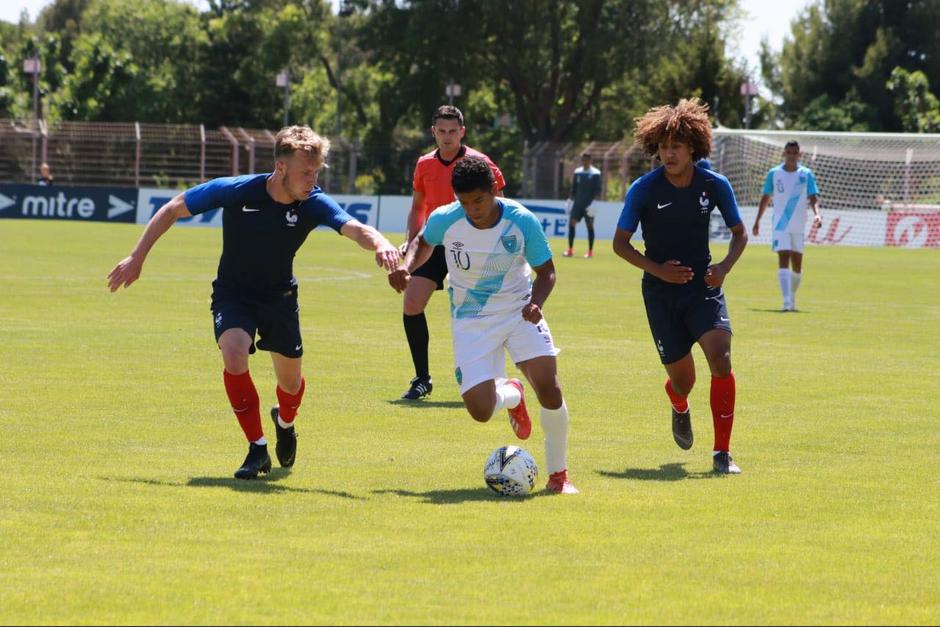 La selección guatemalteca no pudo superar a los franceses y dice adiós al torneo. (Foto: Fedefut)