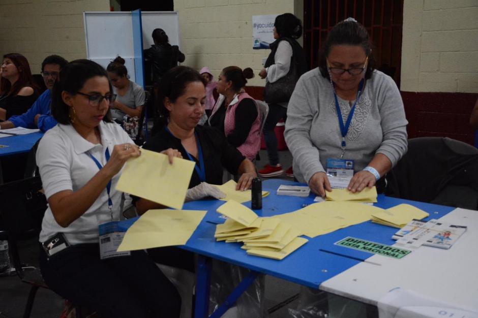 Los centros electorales cerraron a las 18:00 horas de este domingo. (Foto: María Reneé Rendón/Soy502)&nbsp;