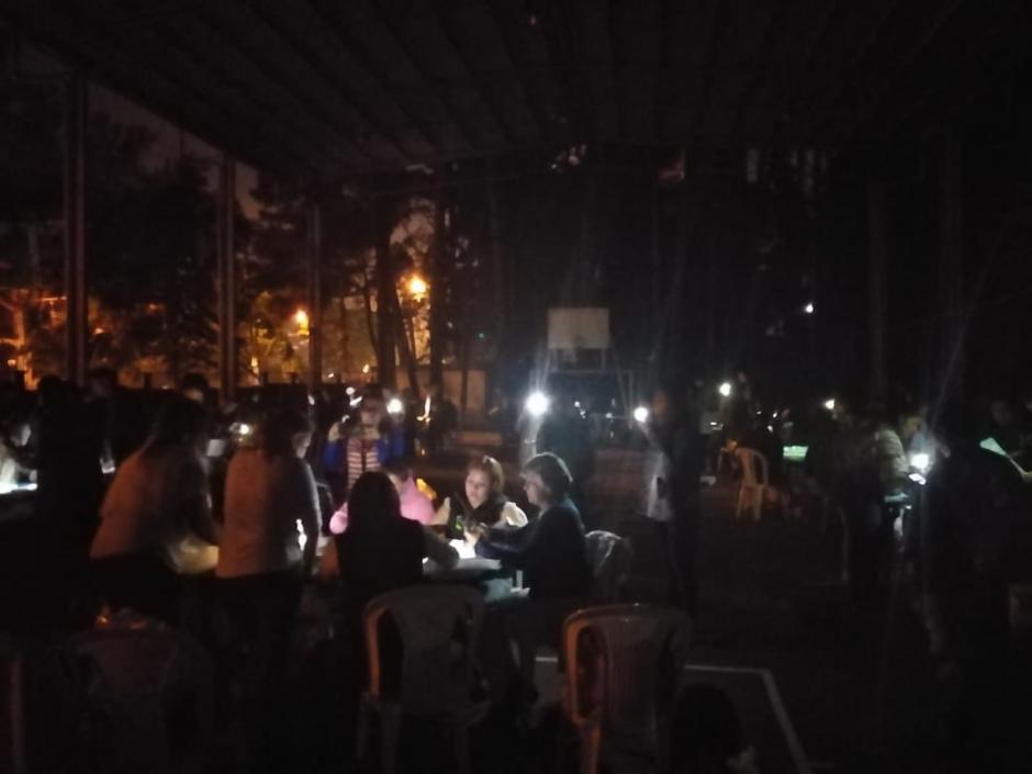 En el centro de votación de Los Arcos en la zona 14. (Foto: Oscar Canel/Emisoras Unidas)&nbsp;