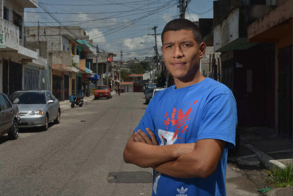 Argueta es un joven que ha sabido salir adelante, a pesar de las circunstancias. (Foto: Jesús Alfonso/Soy502)