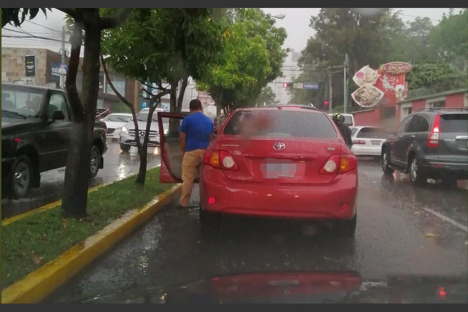 El hombre fue denunciado en las redes sociales. (Foto: Twitter/Cristina Ruiz)&nbsp;