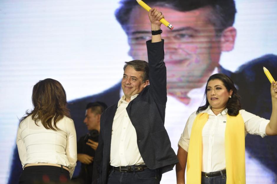 Escobar y Alfaro fueron proclamados como binomio presidencial este s&aacute;bado. (Foto: Wilder L&oacute;pez/Soy502)