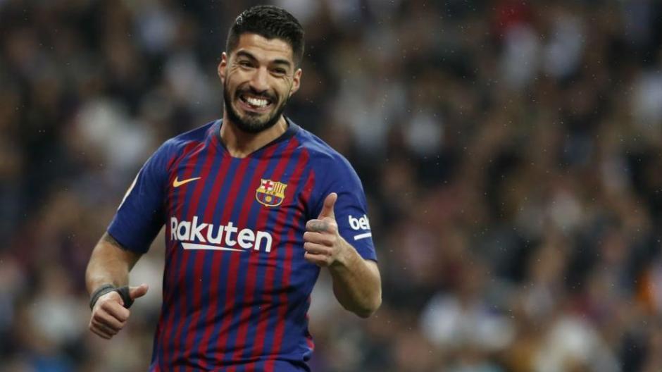Luis Suárez felicitó al Ajax tras eliminar al Real Madrid y arden las redes. (Foto: AFP)
