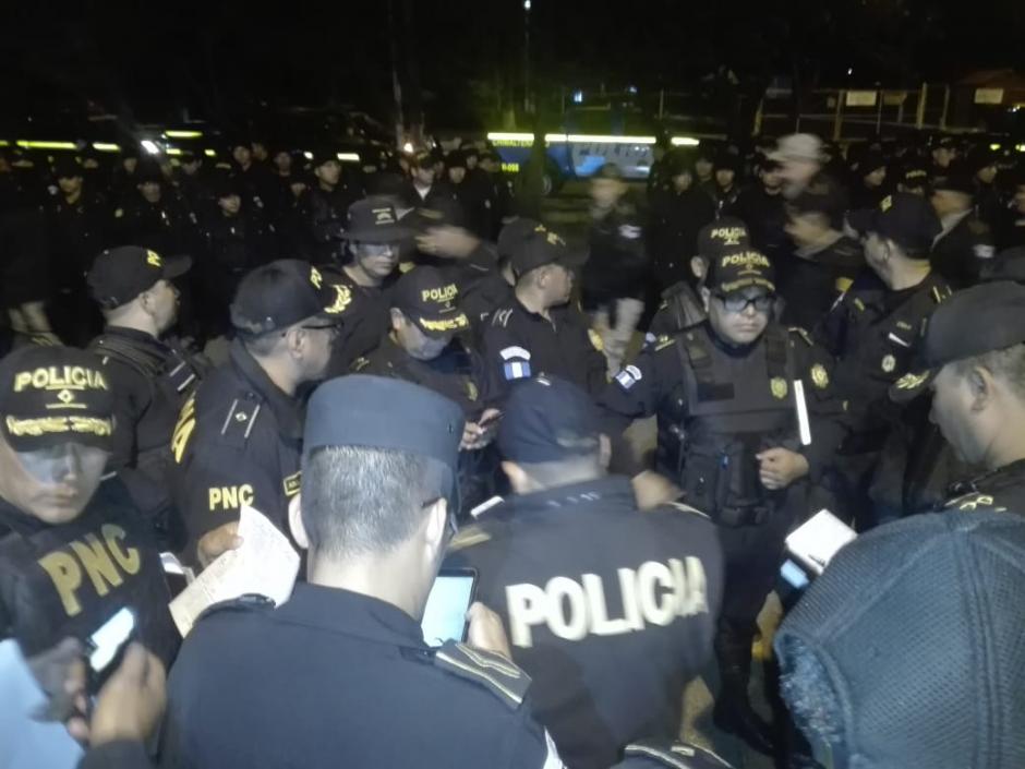 Cientos de agentes y varias autopatrullas fueron ubicadas en cercanías del Campo Marte. (Foto: Amilcar Montejo/PMT)&nbsp;