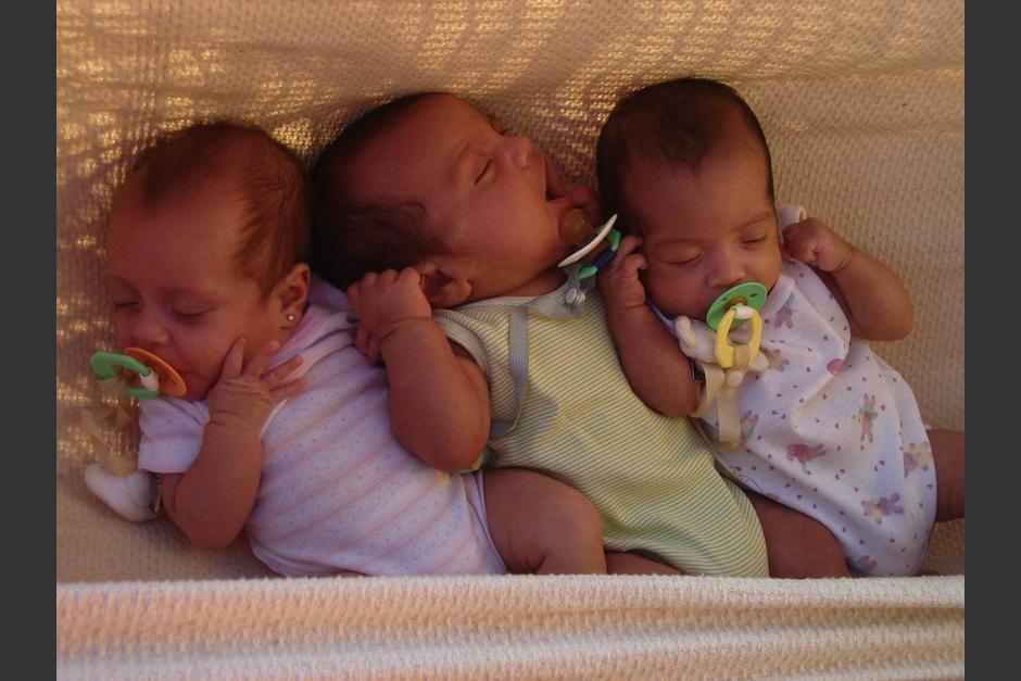 As&iacute; reaccion&oacute; un padre que se enter&oacute; que tendr&aacute; trillizos, (Foto: El intransigente)&nbsp;