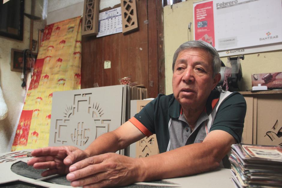 Rolando Ortíz ha trascendido con su arte por más de 50 años. (Foto: Fredy Hernández/Soy502)