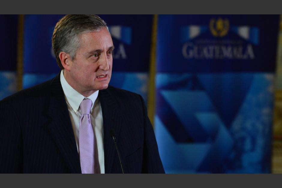 El ministro de Gobernaci&oacute;n, Enrque Degenhart, ofreci&oacute; una rueda de prensa al culminar la reuni&oacute;n de Gabinete. (Foto: Archivo/Soy502)