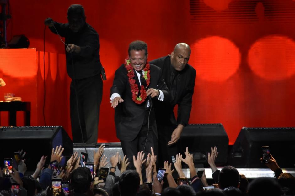 Luis Miguel compartió sus éxitos con los guatemaltecos. (Foto: Marian Von-Rayntz/Nuestro Diario)