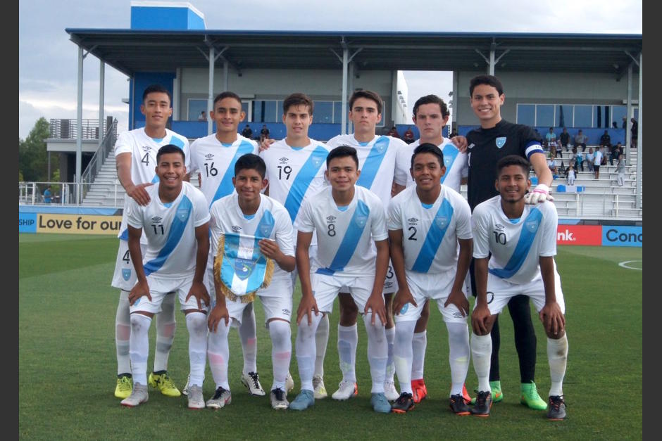 Equipo titular con el que Guatemala enfrentó a Barbados. (Foto: CDG)