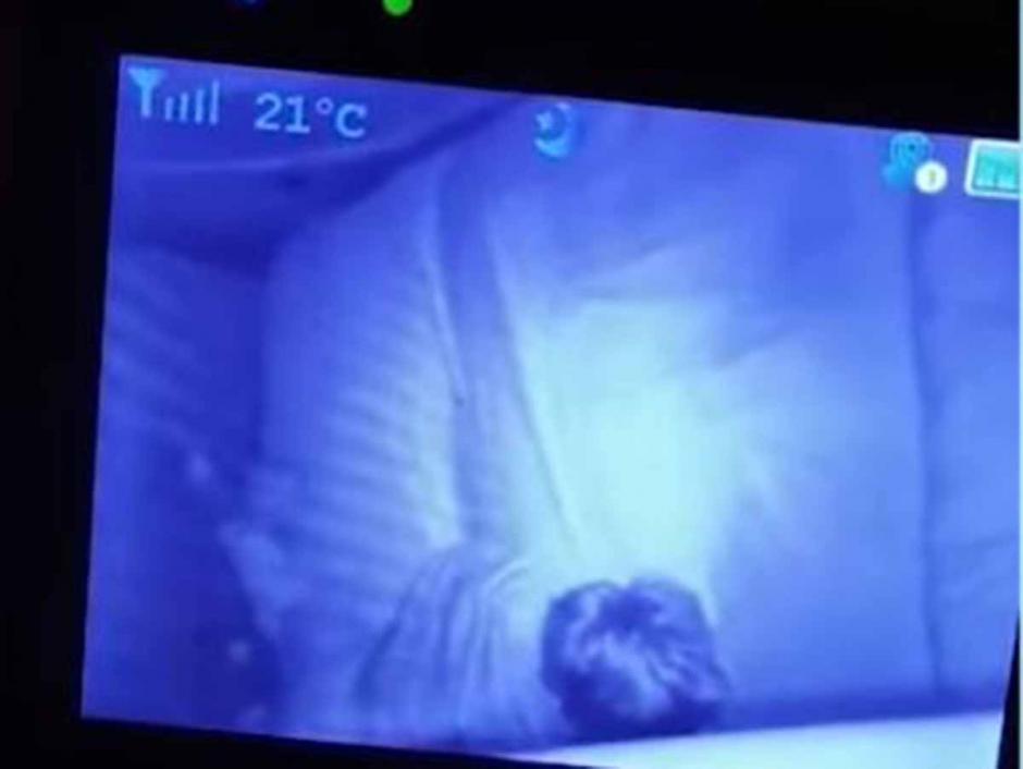 La madre del beb&eacute; cree que el fantasma es de la bisabuela del peque&ntilde;o. (Foto: Captura de pantalla)
