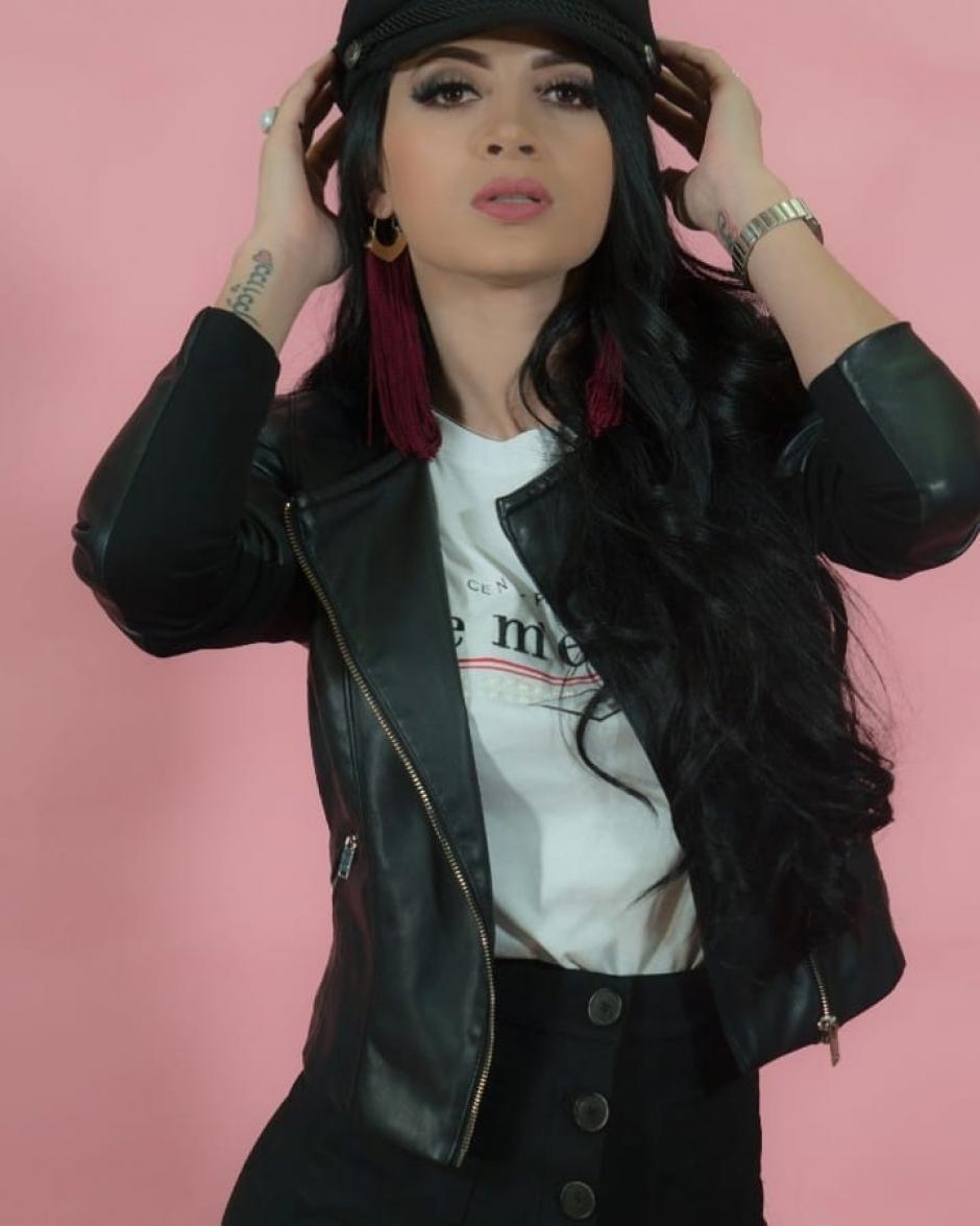 Kimberly Flores public&oacute; en sus redes sociales una fotograf&iacute;a con recuerdos de su ni&ntilde;ez (Foto: Instagram)