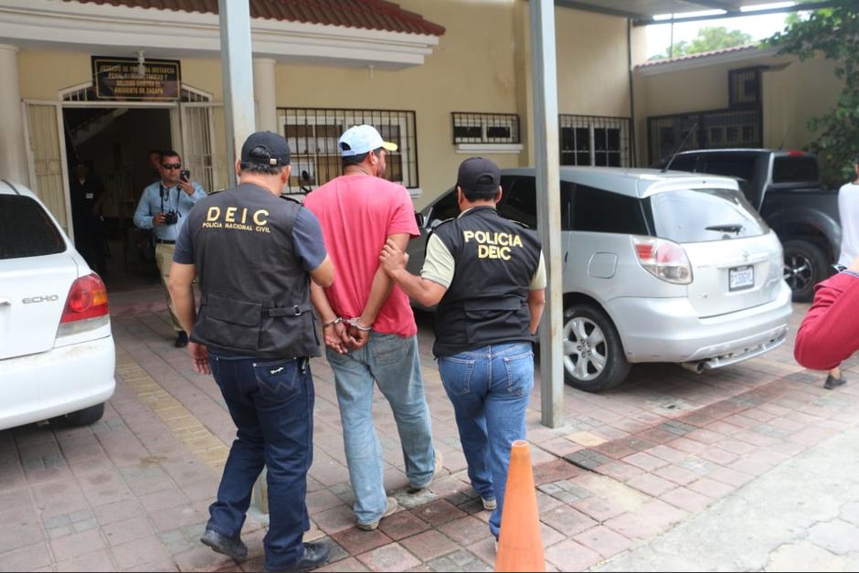 &Aacute;lvaro Ren&eacute; Acevedo Cheguen fue capturado este viernes, se le acusa de asesinar a cuatro personas. (Foto: PNC)