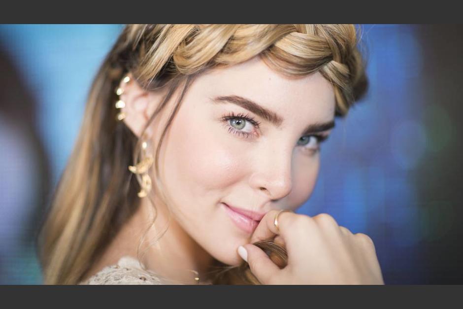 Adem&aacute;s de su &lsquo;look&rsquo; de payasita, para su participaci&oacute;n en el concierto, tambi&eacute;n luci&oacute; un par de coletas y un vestido rosa corto. (Foto: El Pa&iacute;s).