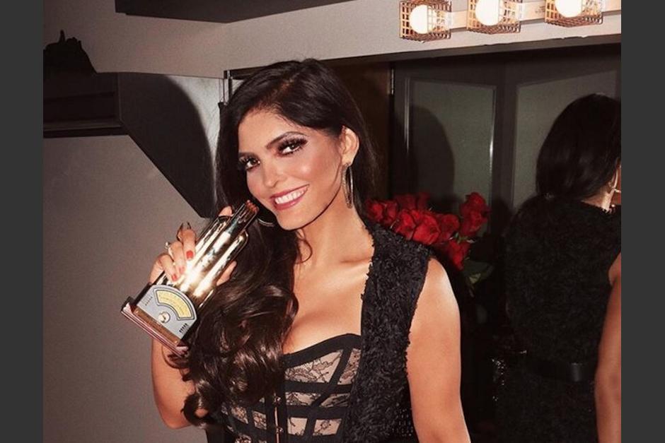 Ana Bárbara mostró su lado salvaje con un sensual atuendo de animal print. (Foto: Instagram)&nbsp;