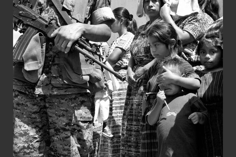 Cientos de niños se perdieron, otros quedaron huérfanos y muchos más fueron robados de su ceno familiar durante el Conflicto Armado Interno que se vivió en Guatemala durante más de 36 años.  (Foto: Edson Lozano/El Conflicto Armado y los Acuerdos de Paz)