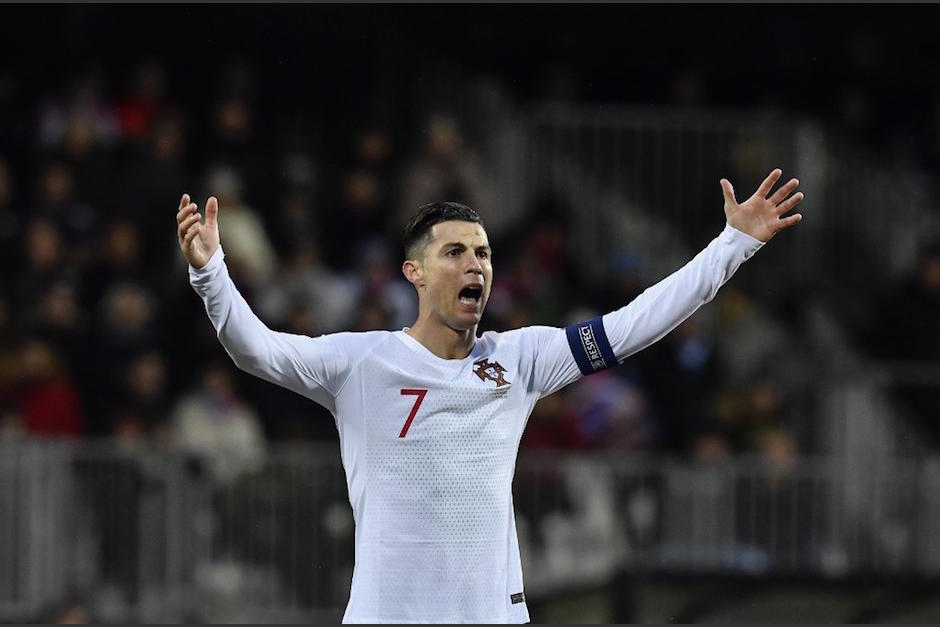 Cristiano Ronaldo festeja su anotaci&oacute;n con la Selecci&oacute;n de Portugal. (Foto: AFP)