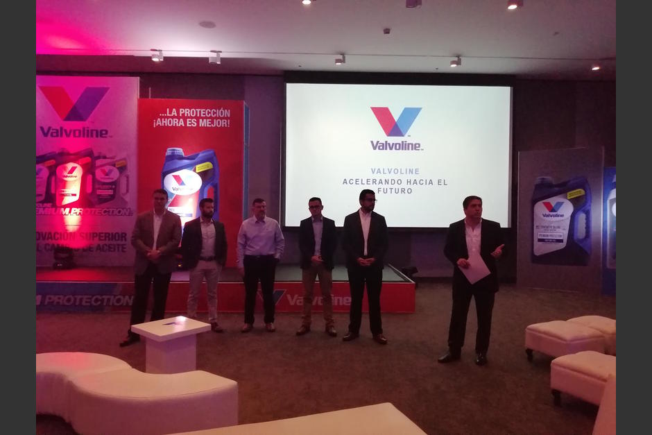 Valvoline es la &uacute;nica compa&ntilde;&iacute;a petrolera de motores que puede realizar las cinco pruebas necesarias para las categor&iacute;as de gasolina API e ILSAC en su laboratorio de pruebas de motores de la casa. (Foto: Soy502)