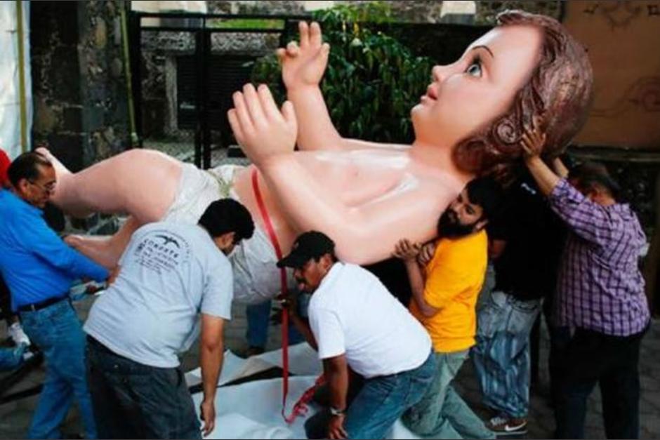 La escultura reci&eacute;n lleg&oacute; a la iglesia y se ha convertido en todo un atractivo para los fieles cat&oacute;licos y visitantes. (Foto: Z&oacute;calo)&nbsp;