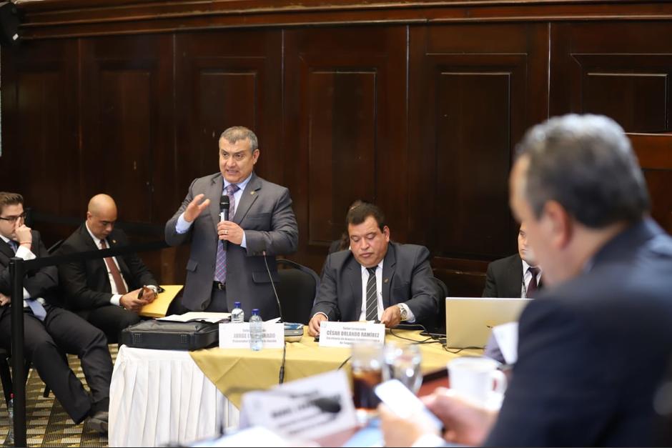 Según la SAAS y la PGN se cometieron abusos durante un allanamiento en Casa Presidencial. (Foto: Congreso)