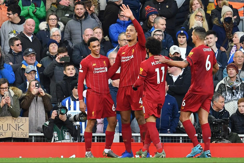 Van Dijk se mandó con un doblete en el triunfo del Liverpool. (Foto: AFP)