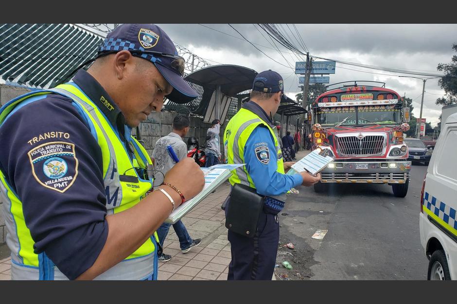 La PMT de Villa Nueva dio alcance a los pilotos que efectuaban carreras. (Foto: Dalia Santos/PMT)&nbsp;