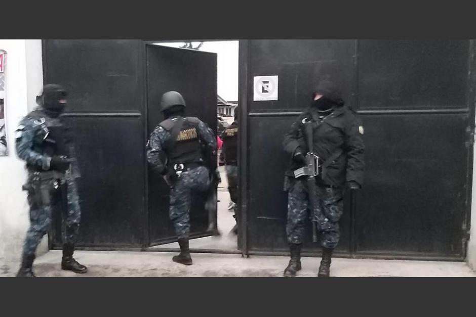 Agentes de la PNC fueron capturados por realizar un allanamiento ilegal. (Foto: Archivo/Soy502)