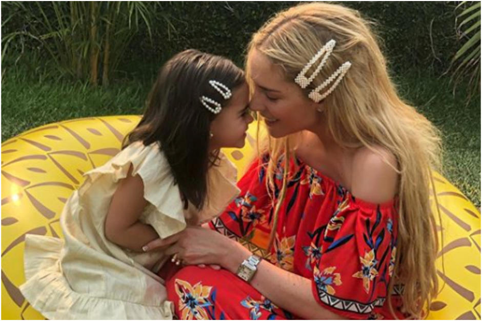 Las cr&iacute;ticas no han parado por no respetarle su ni&ntilde;ez, sin embargo la nena adora el maquillaje. (Foto Instagram)