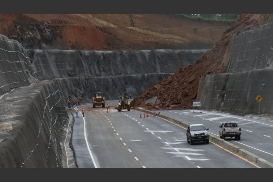 Mientras usuarios compartían algunas imágenes, la empresa reaccionó con otras fotografías. (Foto: Twitter/carlomarcogt)&nbsp;