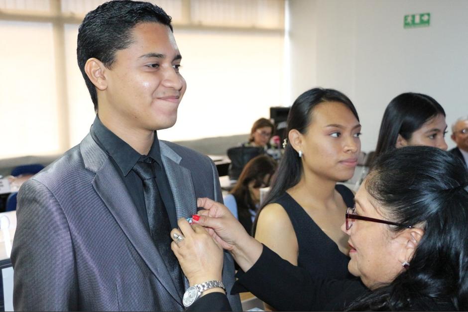 Nombran a estudiantes sancarlistas como diputados en el Parlacen, pero por un sólo día. (Foto: Usac)