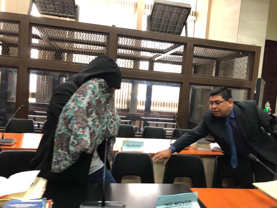 Sandra Torres se present&oacute; ante las autoridades y fue enviada a Mariscal Zavala (Foto: Fredy Hern&aacute;ndez/Soy502)