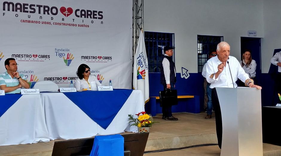 Mario López Estrada, presidente de Fundación Tigo, estuve presente en la inauguración. (Foto: Magui Medina/Soy502)
