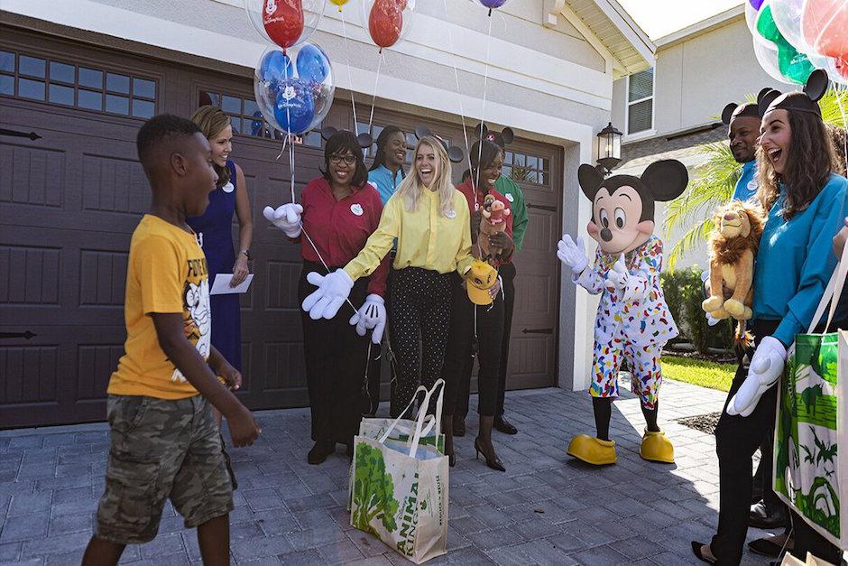Niño que usó sus ahorros para ayudar a los damnificados por el huracán Dorian recibe genial sorpresa. (Foto: MAG)