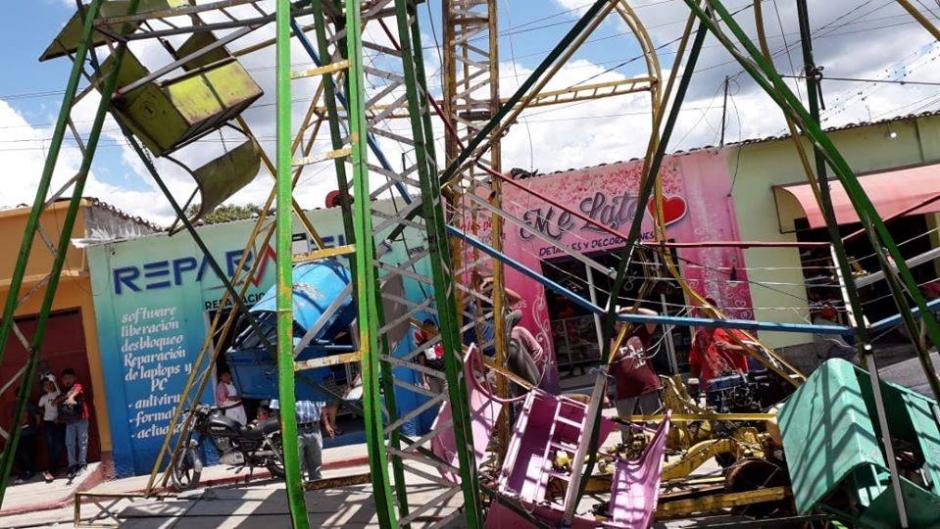 La rueda de Chicago se desplom&oacute; y gener&oacute; momentos de incertidumbre entre la poblaci&oacute;n. (Foto: Sam Chum Informa)