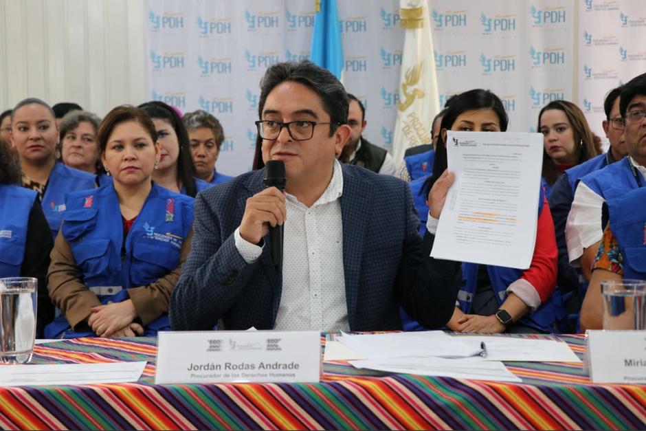 El procurador de los Derechos Humanos, Jord&aacute;n Rodas, amenaza con un cierre de la instituci&oacute;n por falta de recursos. (Foto: Stereo100Noticias)