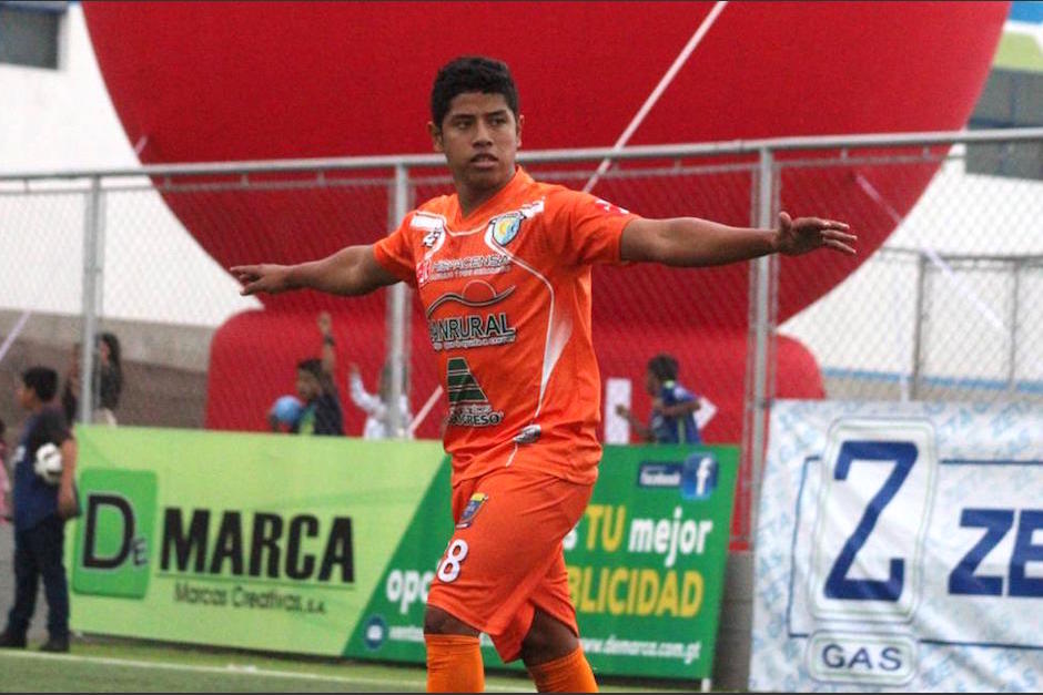 Pedro Altán tuvo una tarde inspirada en el estadio Santo Domingo. (Foto: Javier del Cid)
