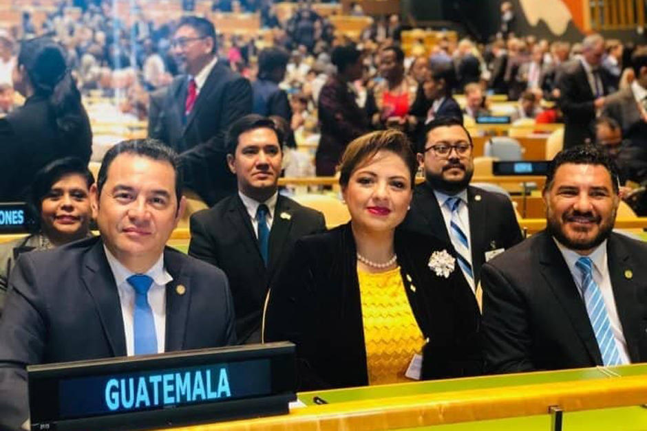 El mandatario arrib&oacute; la noche del domingo a Nueva York acompa&ntilde;ado de varios de sus ministros. (Foto: Gobierno de Guatemala)&nbsp;