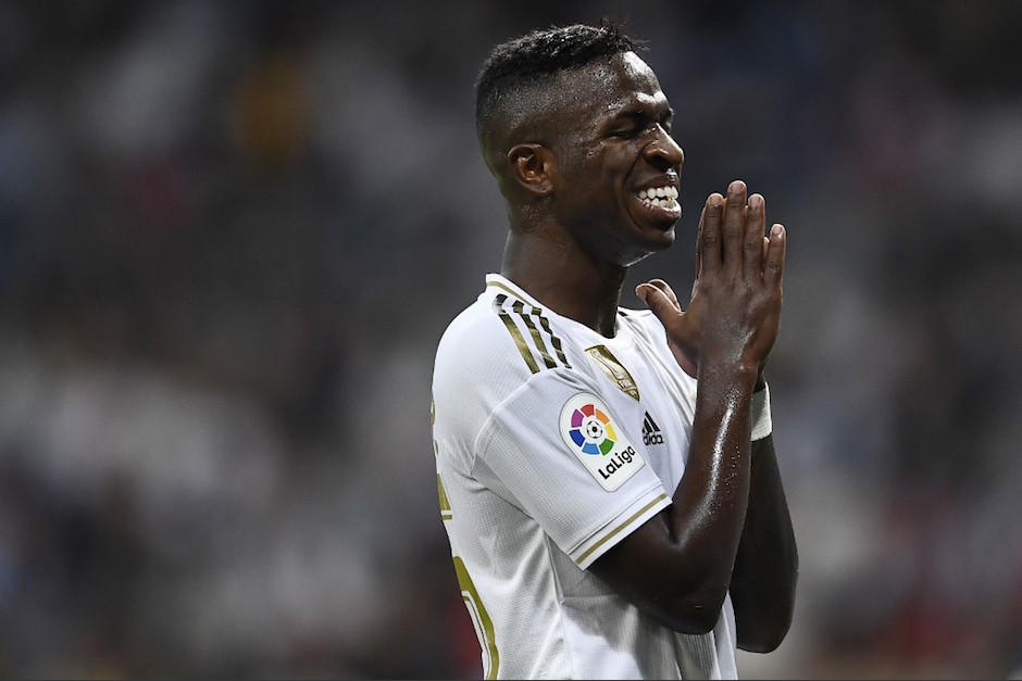 Vinícius festeja su anotación con lágrimas en los ojos. (Foto: AFP)