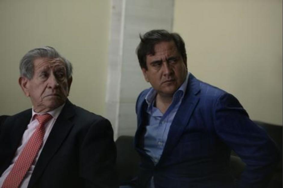 Roberto Alejos padre siempre acompa&ntilde;&oacute; en tribunales a su hijo, el empresario farmac&eacute;utico Roberto Alejos desde que empezaron los procesos penales. (Foto: archivo/Soy502)&nbsp;